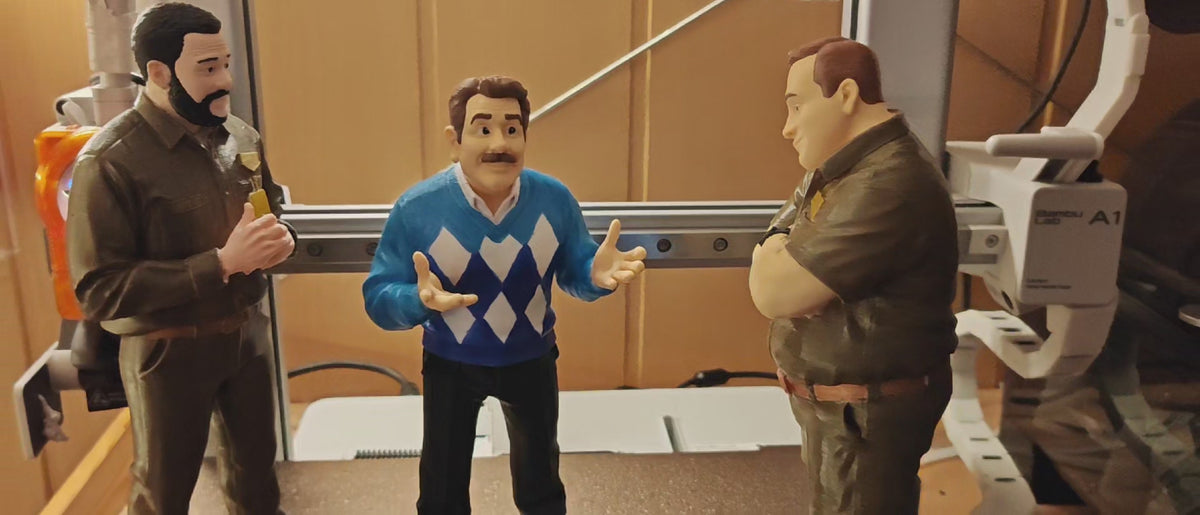 King of Queens – Handgefertigte Figuren im Animationsstil (Doug, Carrie & mehr)