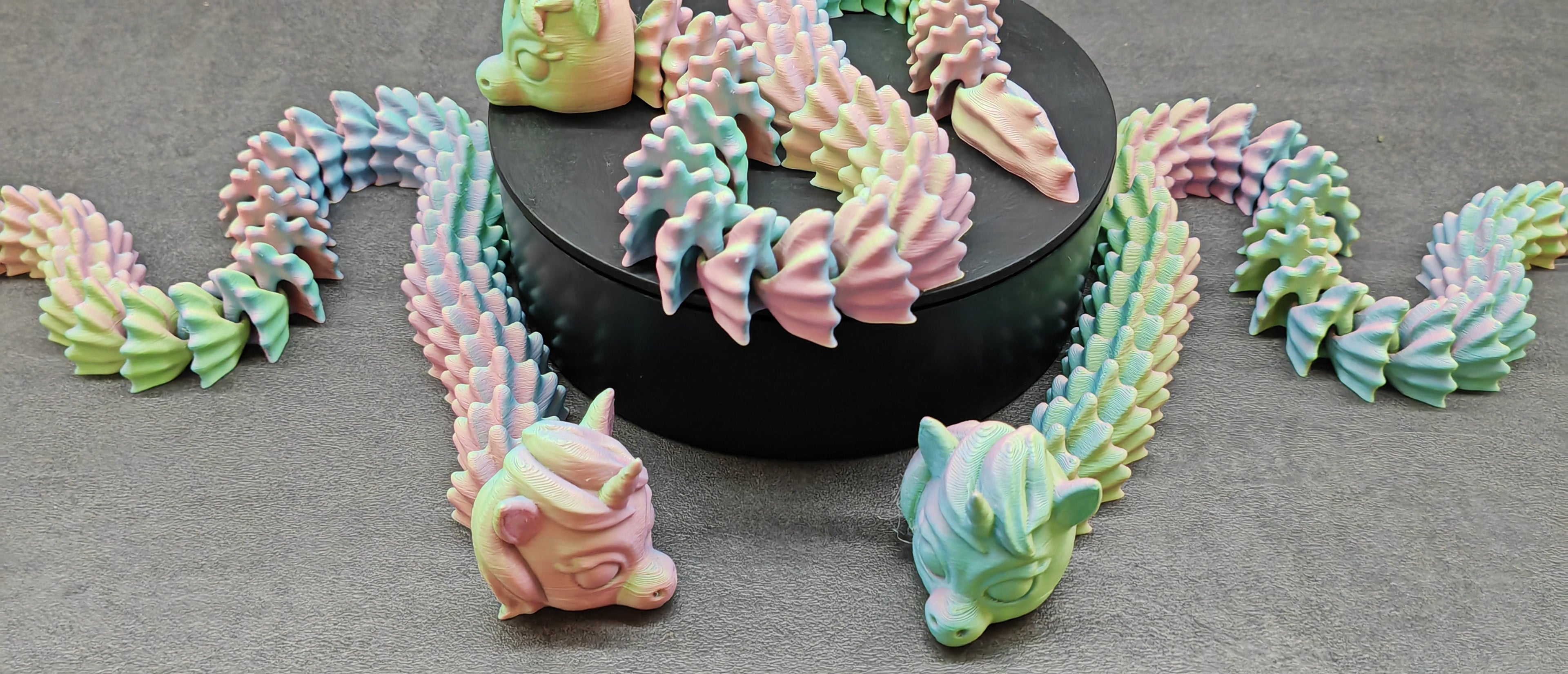 Flexi Einhorn-Drache – Pastell Rainbow | 3D-Druck